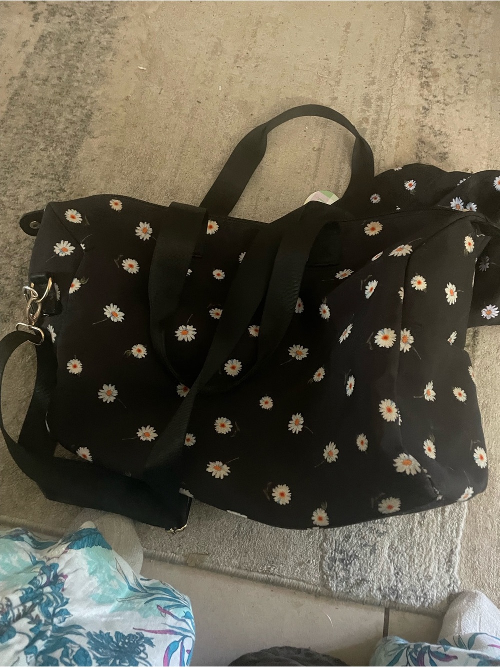 Alice + Olivia Black Daisy Print Travel Tote
